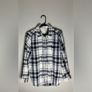 American Eagle Medium Black and White Flannel